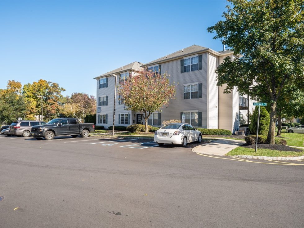 SP 631 South Plainfield Short Term Rentals 8002132550