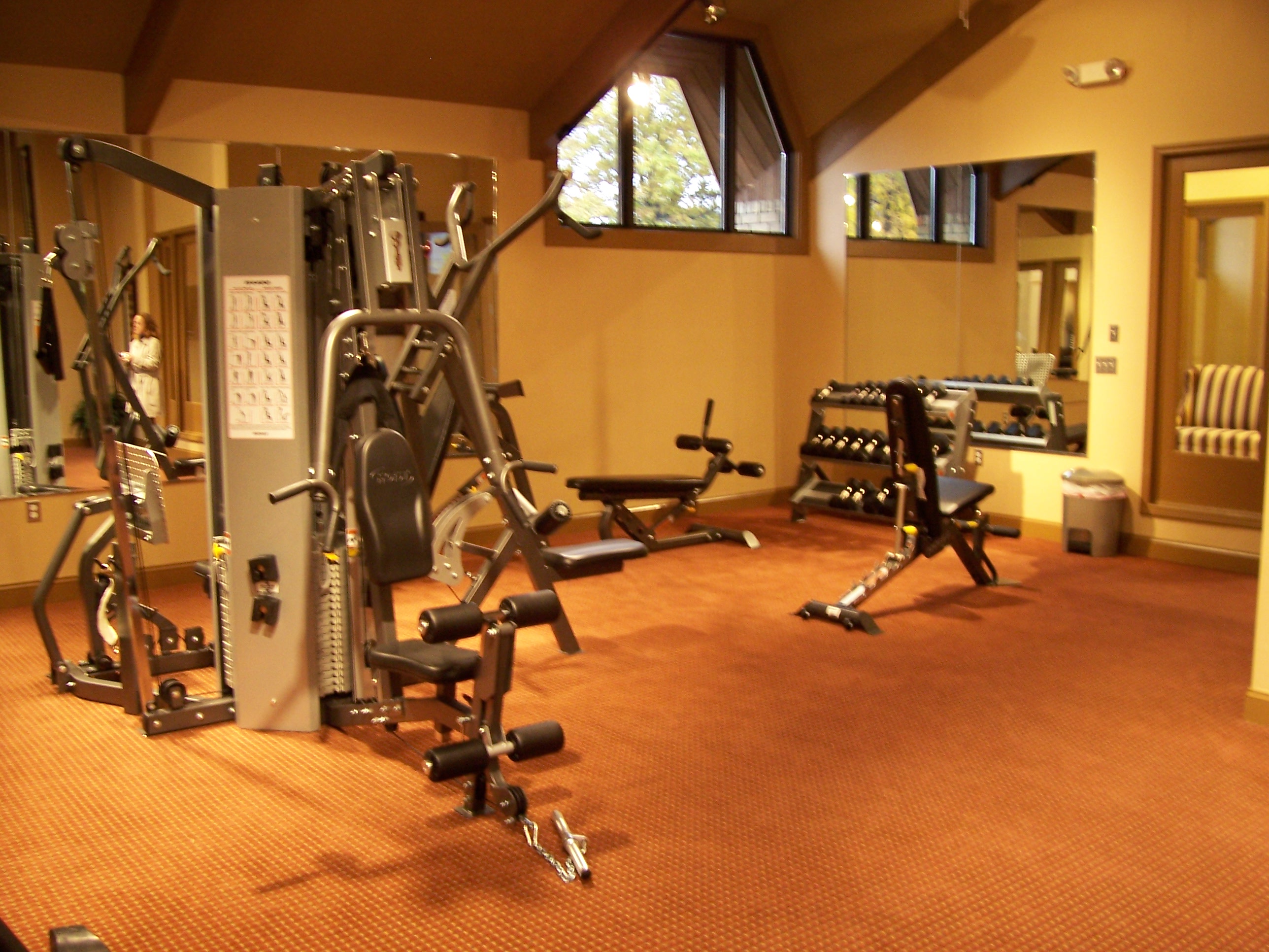 Furnished Apartment North Brunswick 11A complex gym