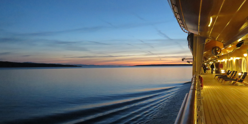 Celebrate New Year’s Eve with a Fireworks Dinner Cruise